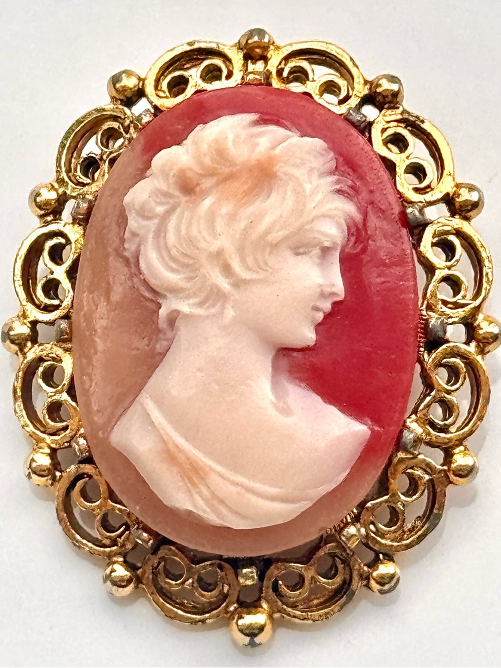 Beautiful Cameo Brooch - Elegant Women's Jewelry